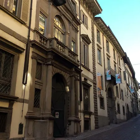 Apartment Accademia Deluxe *