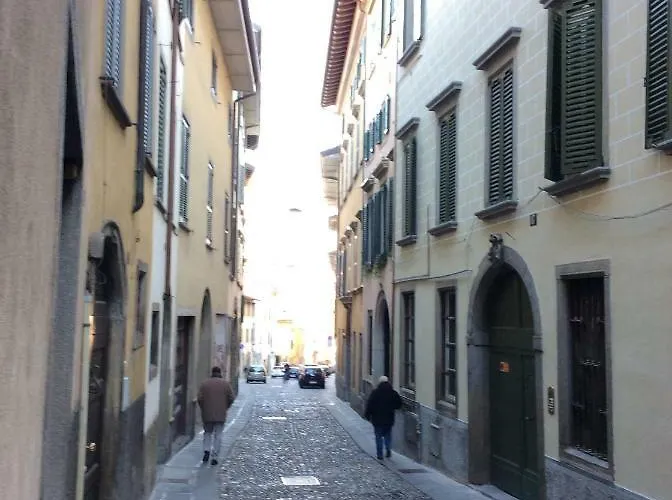 Accademia Deluxe Appartamento *